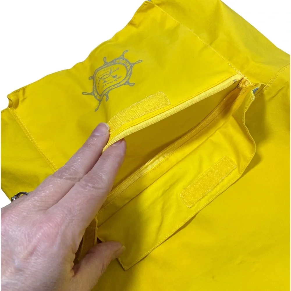 OLD NAVY Doggie Raincoat Size Small (more on the medium side)